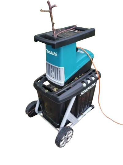 Подрібнювач гілок садовий мережевий MAKITA UD2500 подрібнювач Макіта фрезерний із контейнером на 67 л