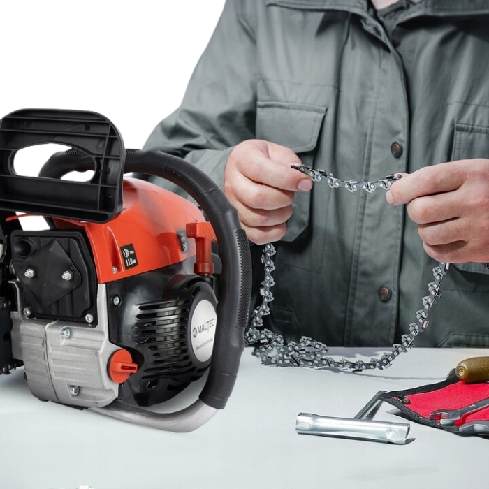 Ланцюгова бензопила Maltec пила із 2х-тактним двигуном для обрізки дерев та гілок (1 ланцюг і 1 шина 40 см)