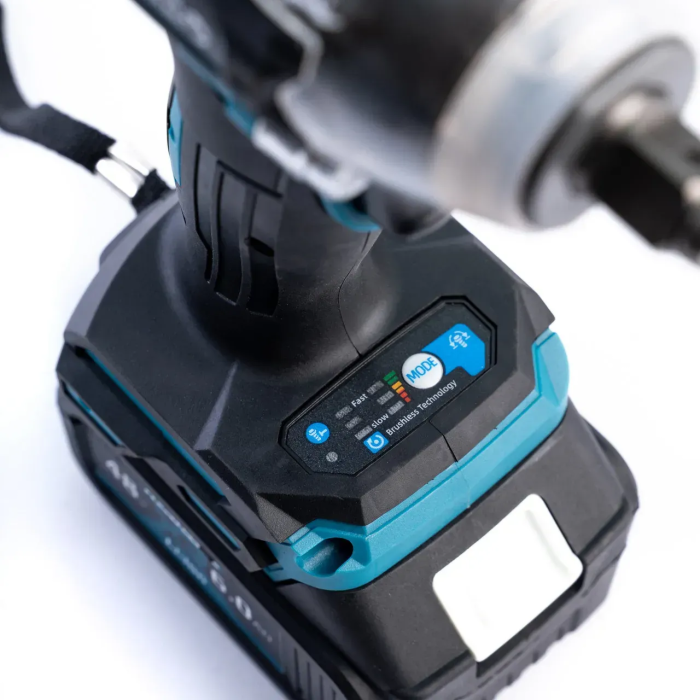 Макіта акумуляторний ударний гайковерт Makita TW007GM 500Hm Безщітковий з набором насадок біт в кейсі із 2 АКБ 48V/6Ah